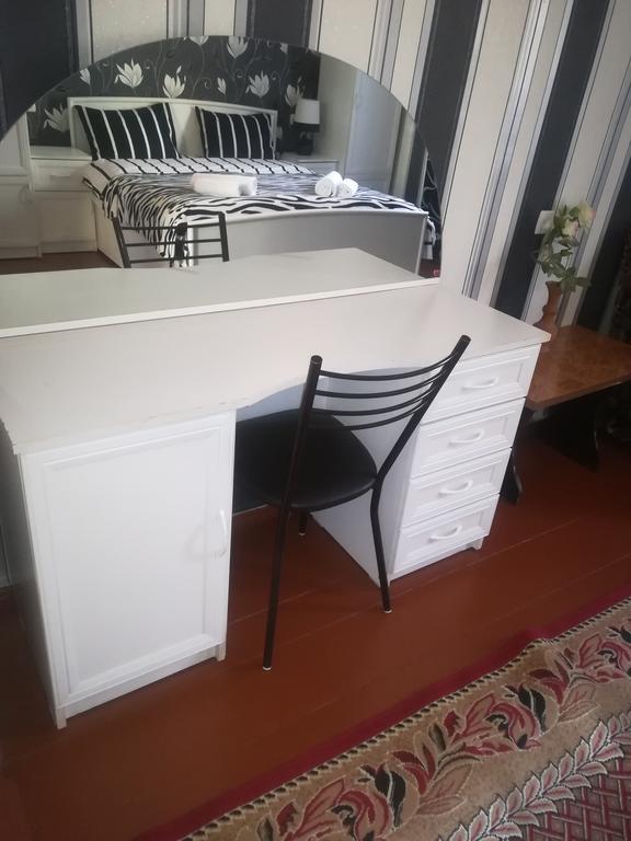Nikoloz Guesthouse Kazbegi Bagian luar foto