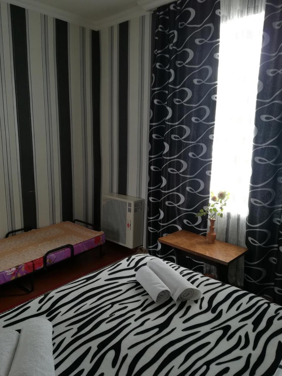 Nikoloz Guesthouse Kazbegi Bagian luar foto